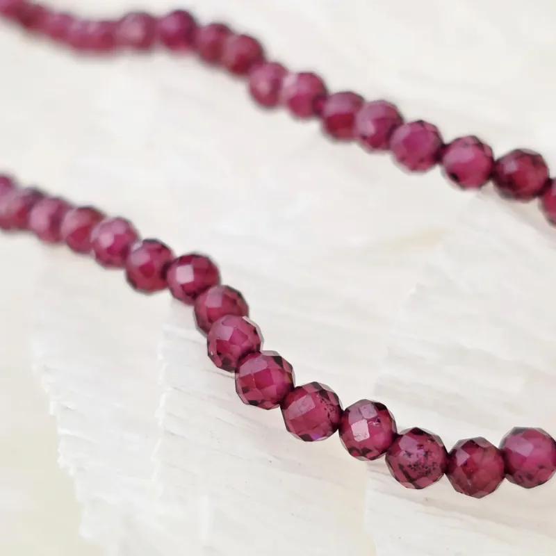 Lantisor My love - Pietre Granat & Pandantiv Inima - Argint placat cu Aur Galben 18K picture - 6