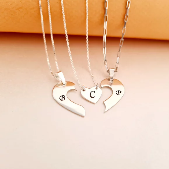 Set 3 lantisoare familie - o inima impartita 3 pandantive - pandantive laterale pentru parinti - inimioara pentru fata - Argint 925