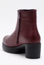 Ghete culoarea burgundy din piele naturala