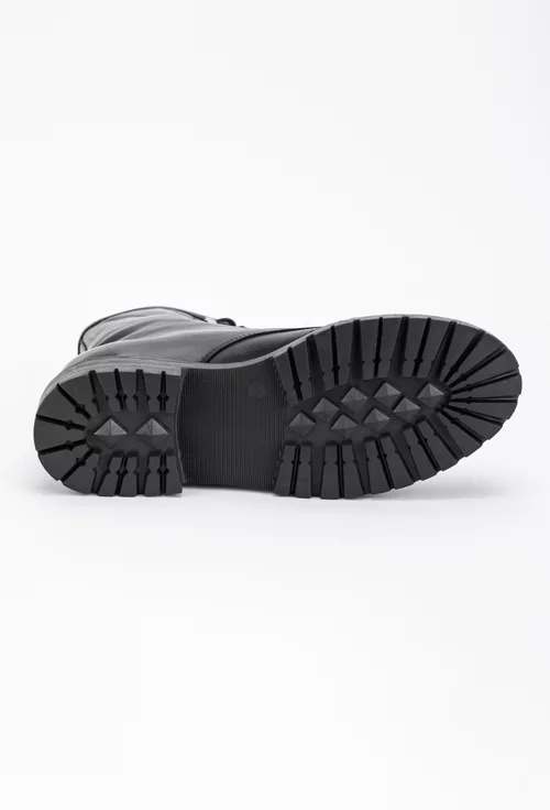 Ghete negre cu siret din piele