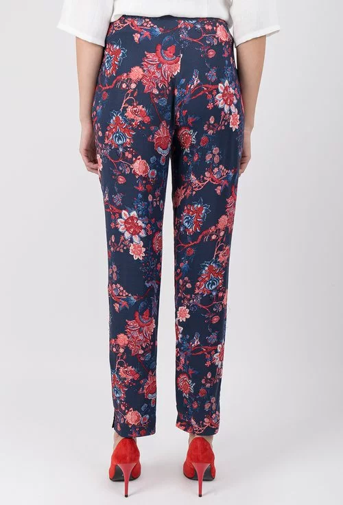 Pantaloni bleumarin cu imprimeu floral colorat Bia