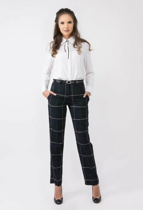 Pantaloni bleumarin cu model in carouri mari Soffia