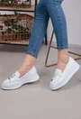 Pantofi albi din piele cu detaliu cheie si lacat
