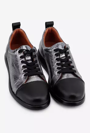 Pantofi argintii din piele cu varful negru