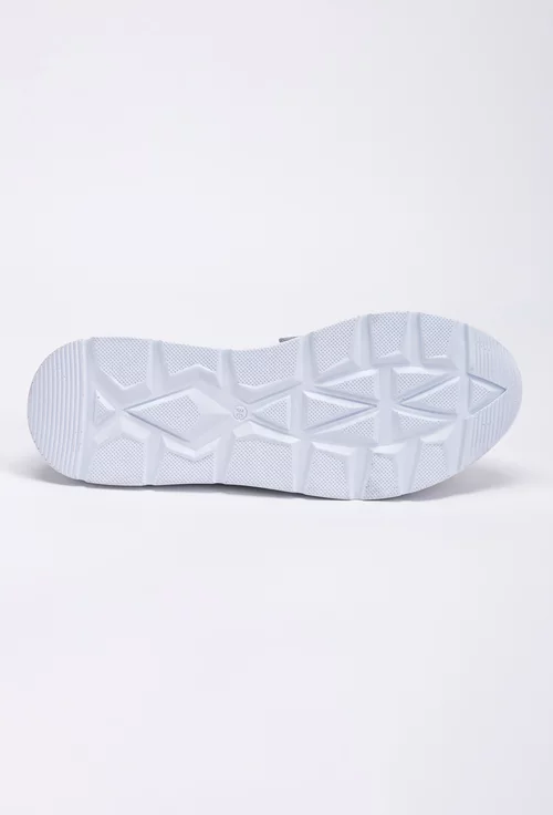 Pantofi casual albi cu talpa inalta din piele