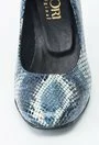 Pantofi cu imprimeu tip piele de sarpe in nuante de albastru si crem din piele naturala Andra