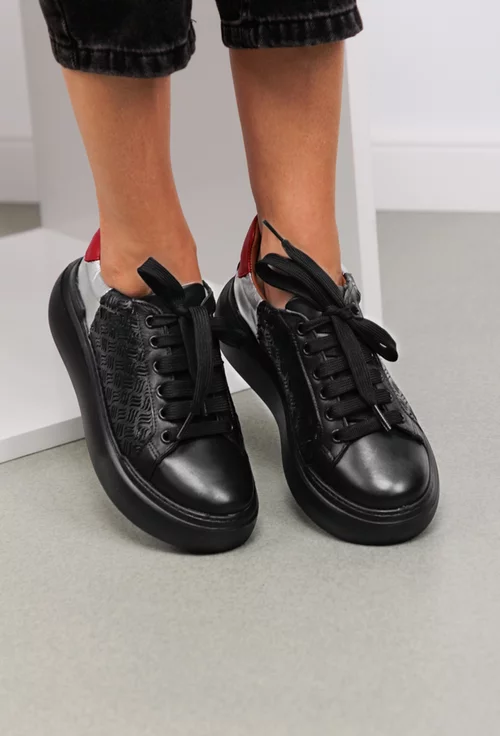 Pantofi din piele neagra cu insertii piele argintie si rosie