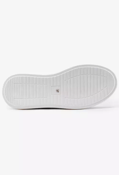 Pantofi gri din doua tipuri de piele si detaliu argintiu