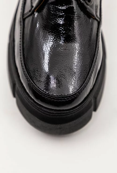 Pantofi negri lacuiti din piele naturala