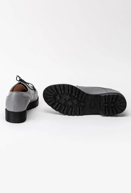Pantofi Oxford gri din piele naturala cu detaliu in fata