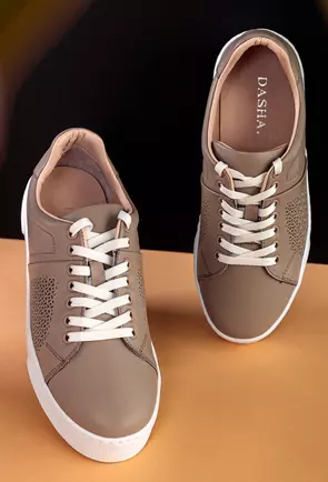 Pantofi taupe din piele naturala cu model
