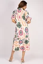 Rochie cu imprimeu multicolor prevazuta cu nasturi in fata