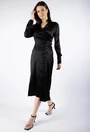 Rochie neagra cu maneci lungi