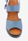 Sandale albastre din piele cu inchidere scai