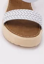 Sandale albe din piele naturala design impletitura