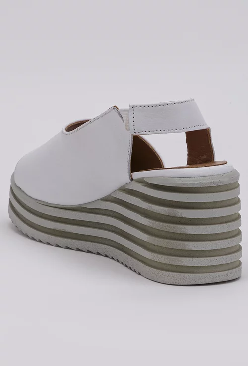 Sandale cu platforma albe din piele