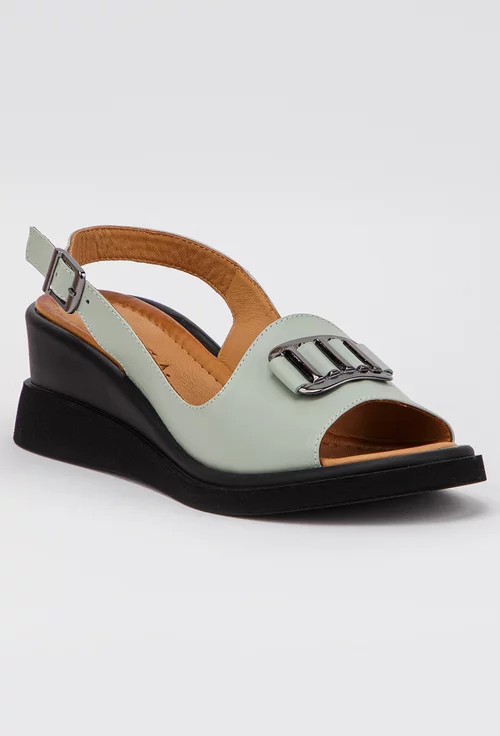 Sandale cu platforma verzi din piele accesorizate