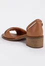 Sandale din piele naturala box nuanta maro