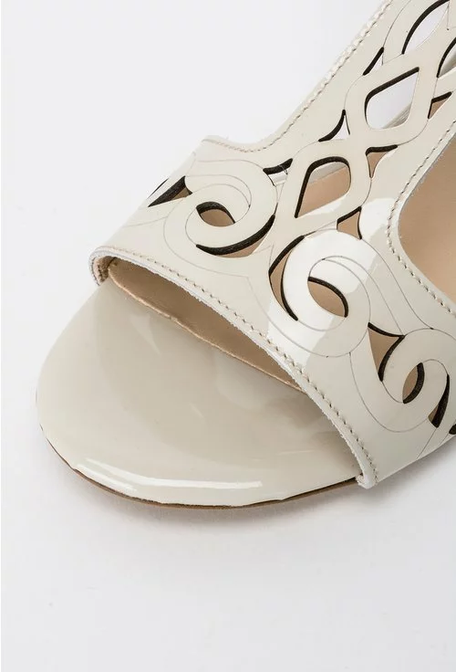 Sandale crem din piele naturala perforata Vika | Dasha.ro