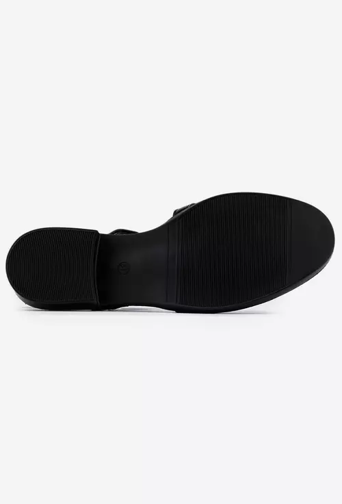 Sandale negre cu bej din piele lacuita cu varf acoperit