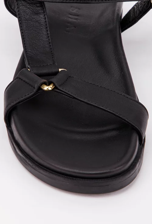 Sandale negre din piele cu detalii metalice
