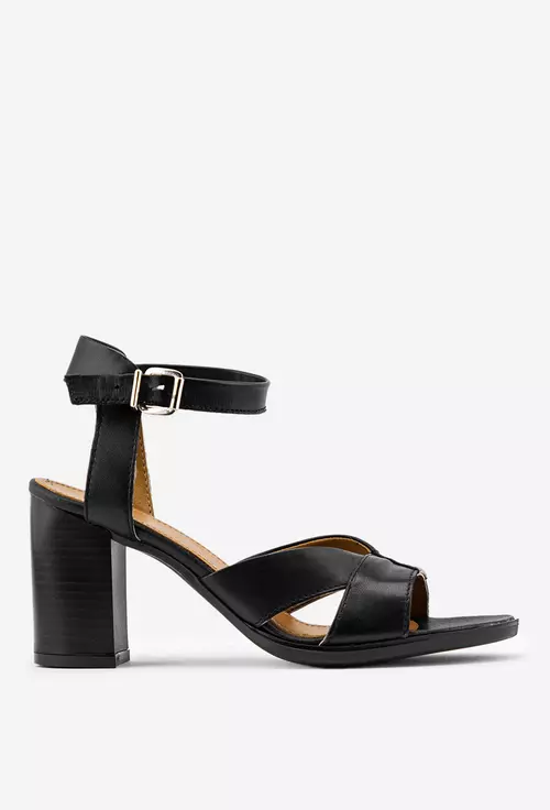 Sandale negre din piele cu toc