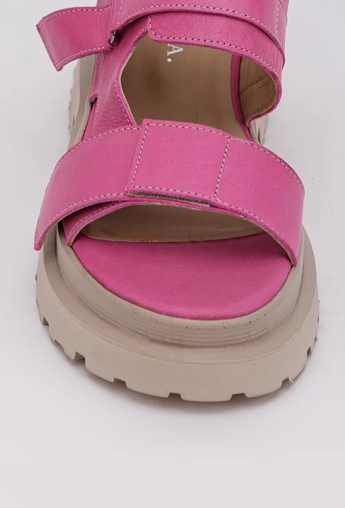 Sandale prevazute cu velcro roz din piele