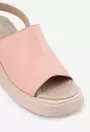 Sandale roze din piele cu bareta la spate
