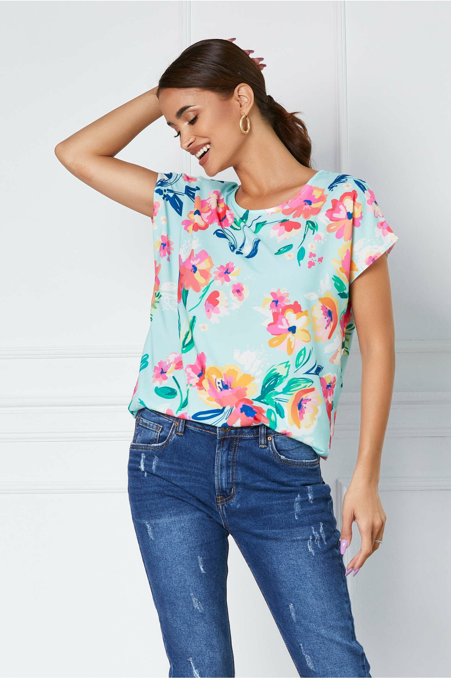Bluza Alis verde mint cu imprimeuri florale colorate