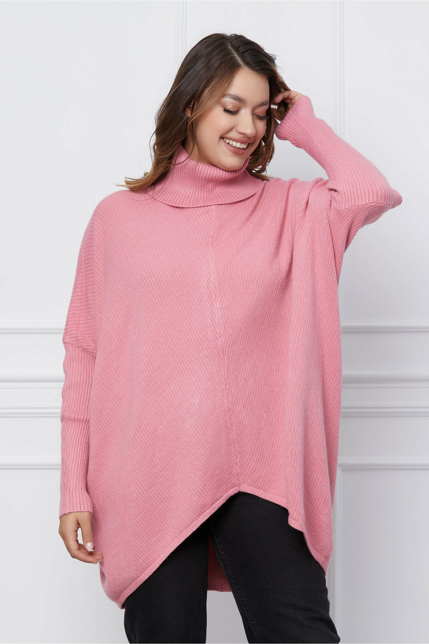 Bluza Aria roz din tricot over size Aria imagine megaplaza.ro