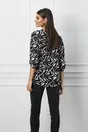 Bluza Caterina neagra cu imprimeri albe si maneci prinse cu nasturi