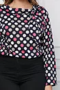Bluza Cristina bleumarin cu buline roz si aplicatie la decolteu