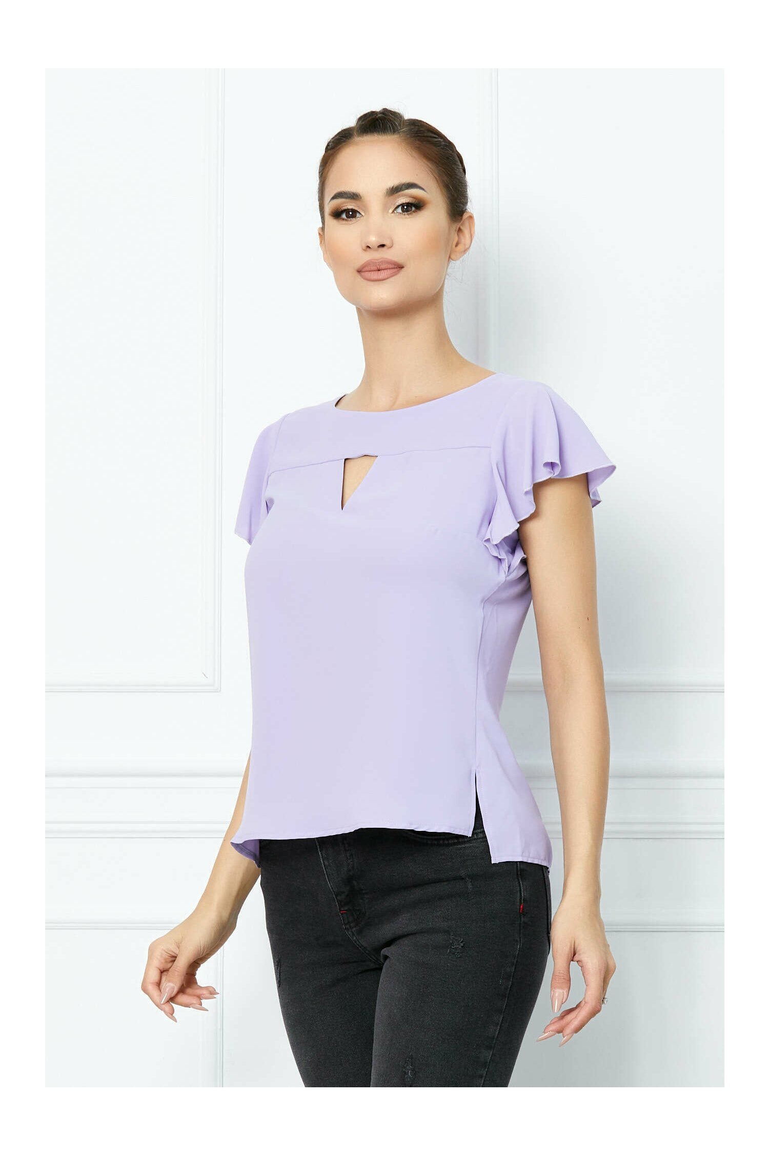 Bluza Karina lila cu decupaj discret la decolteu