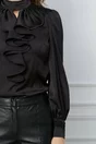 Bluza MBG neagra cu aplicatii brodate pe umeri si volanas la bust