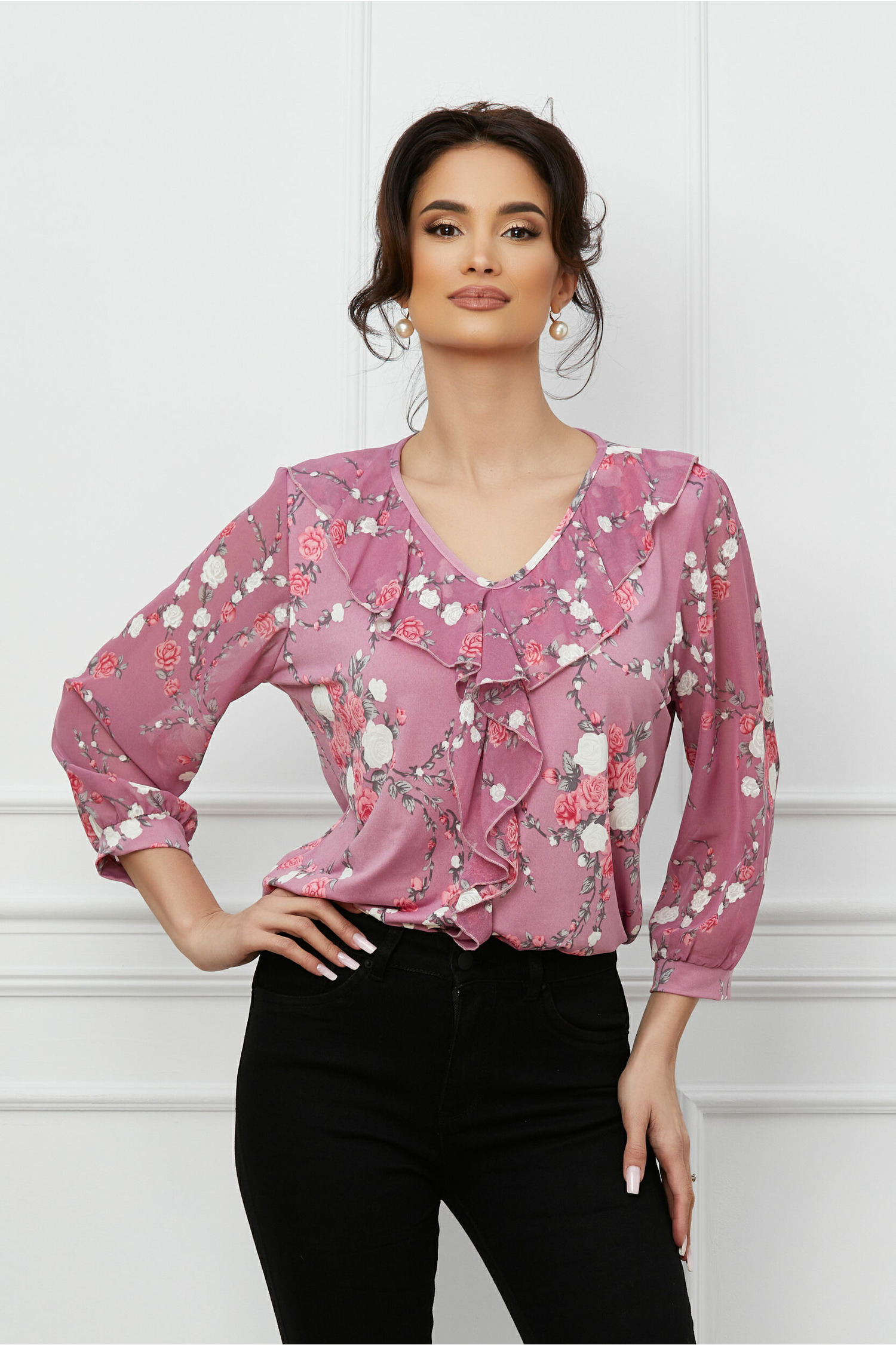 Bluza Sabrina lila cu flori roz si volan
