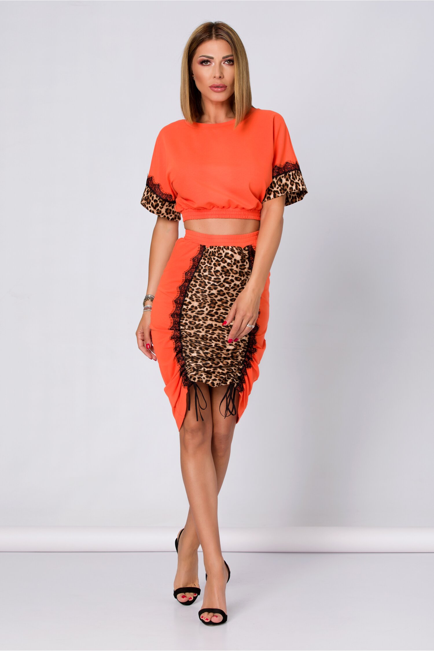 Compleu LaDonna by Catalin Botezatu orange cu animal print alcatuit din top si fusta