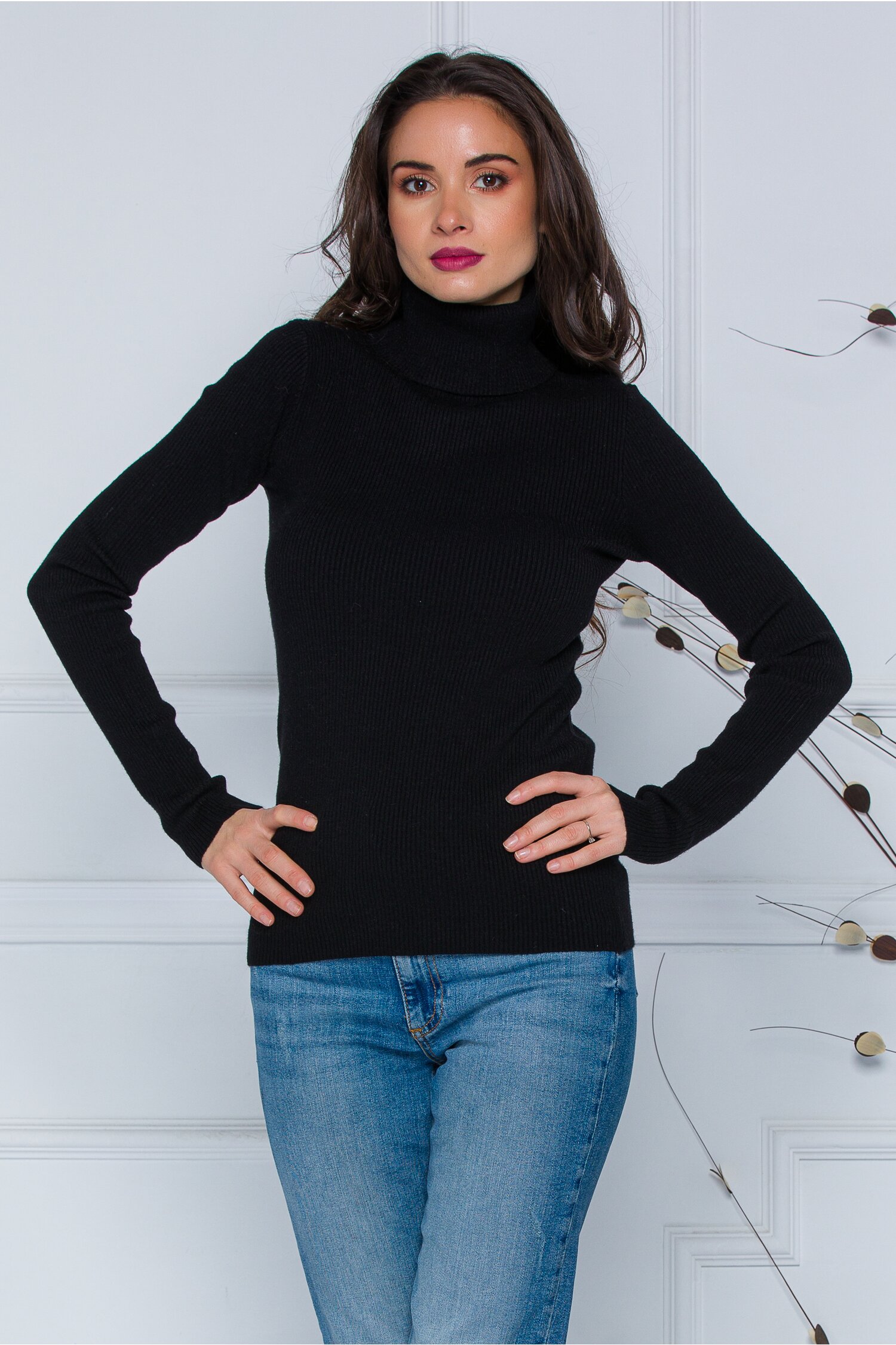 Maleta Gia neagra cu guler si textura reiata