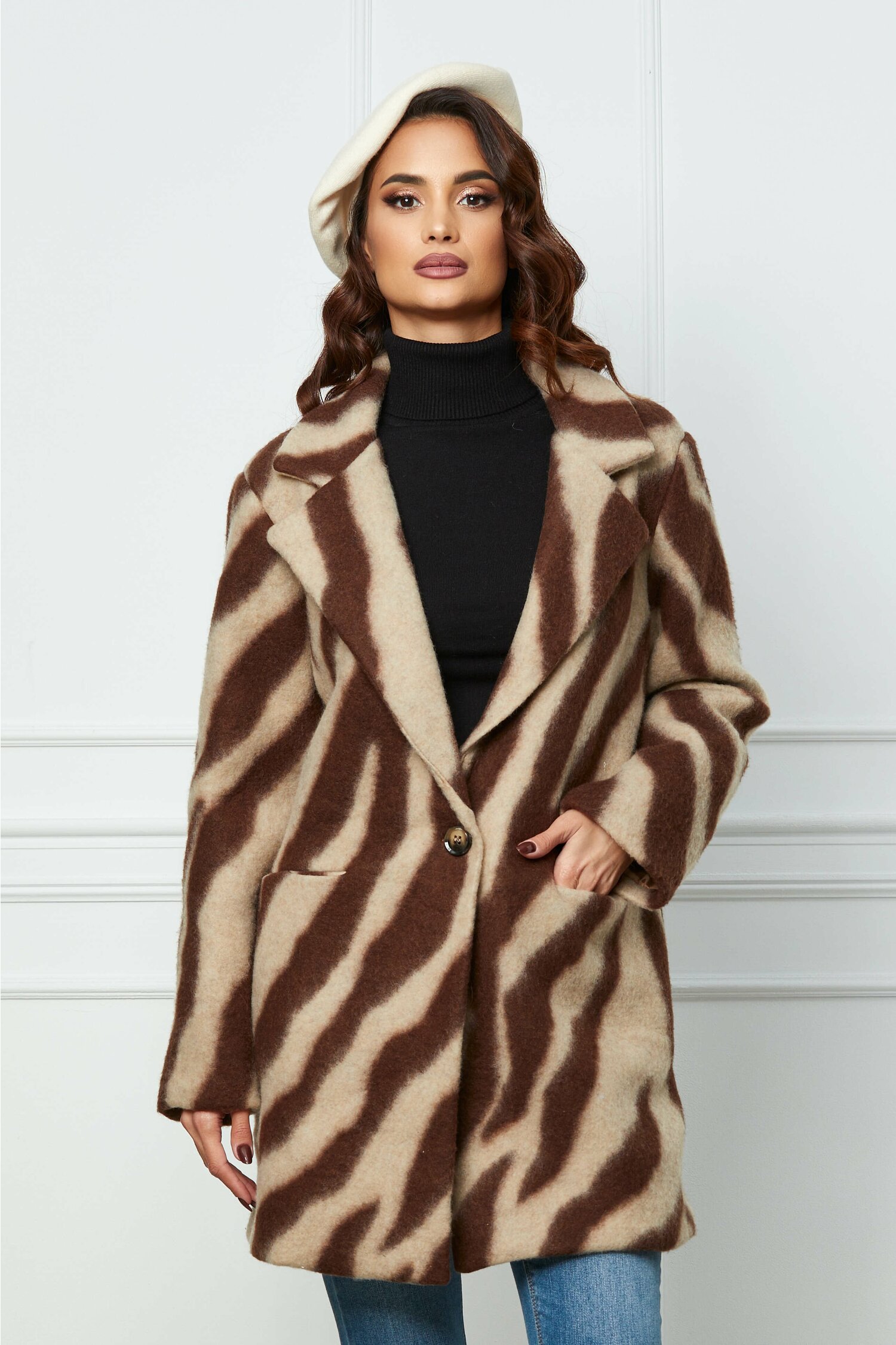 Palton Clara cu zebra print maro dyfashion.ro