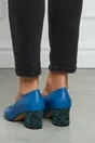 Pantofi Aron albastri office cu toc jos si buline 3D