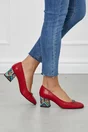 Pantofi Ramona rosii cu imprimeu pe toc si aplicatie pe varf