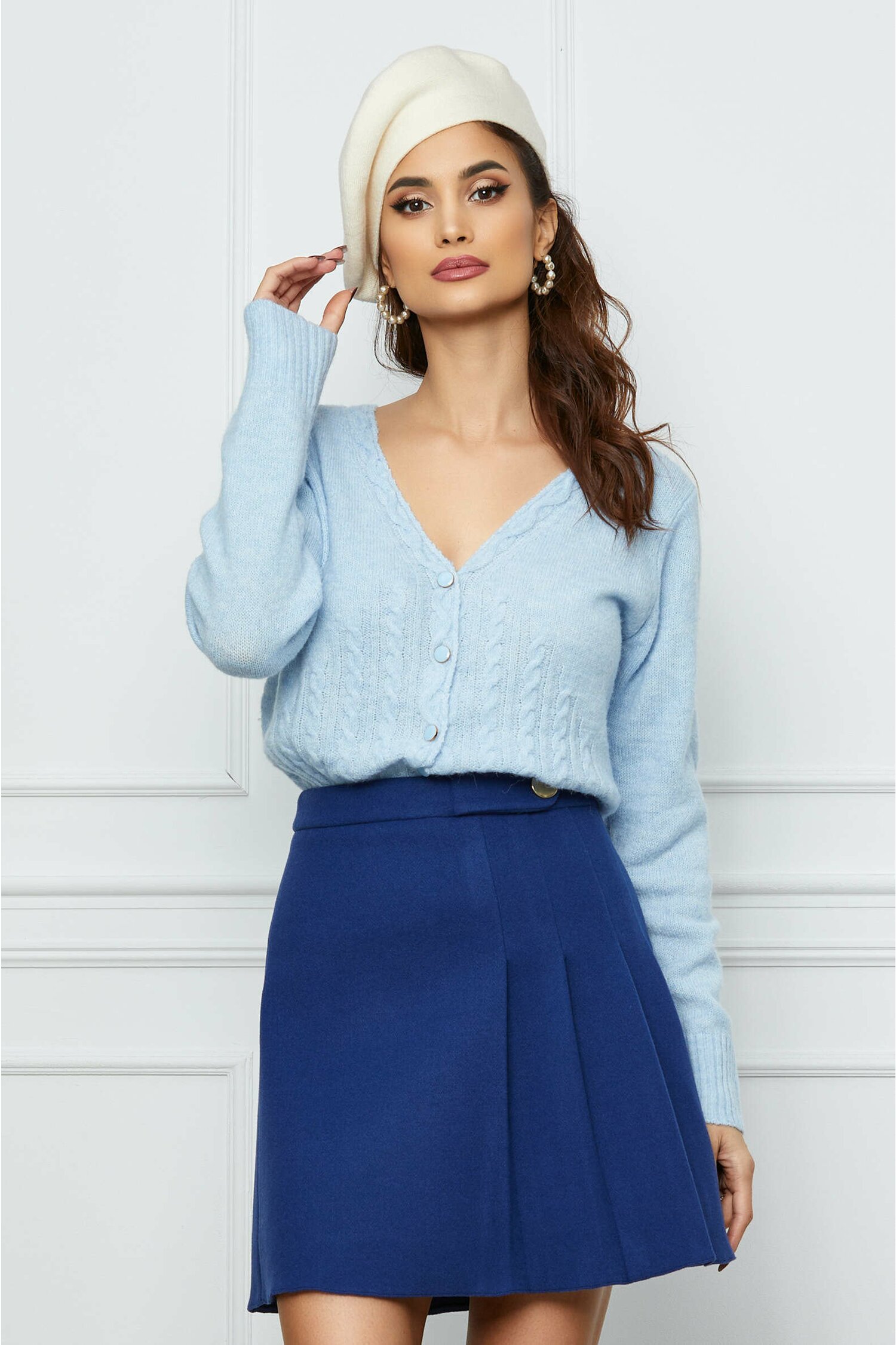Pulover Dora bleu cu model impletit si nasturi