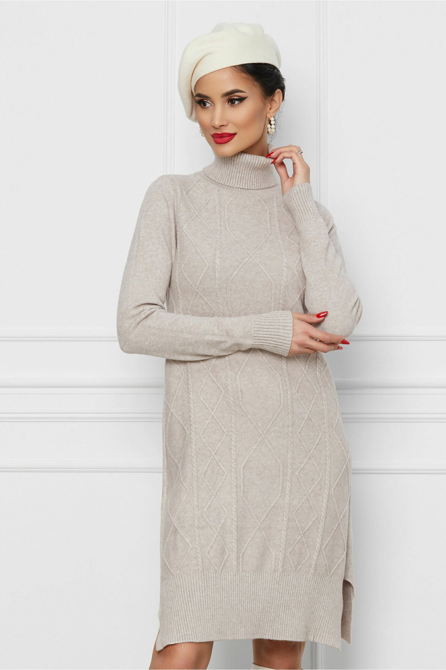 Rochie Anemona bej din tricot - Rochii-Dama.ro