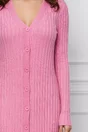 Rochie Anisia roz din tricot reiat cu nasturi