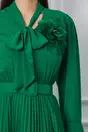 Rochie Delia verde cu accesoriu si curea in talie