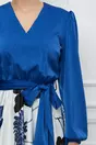 Rochie Dy Fashion albastra cu imprimeuri florale pe fusta si cordon in talie