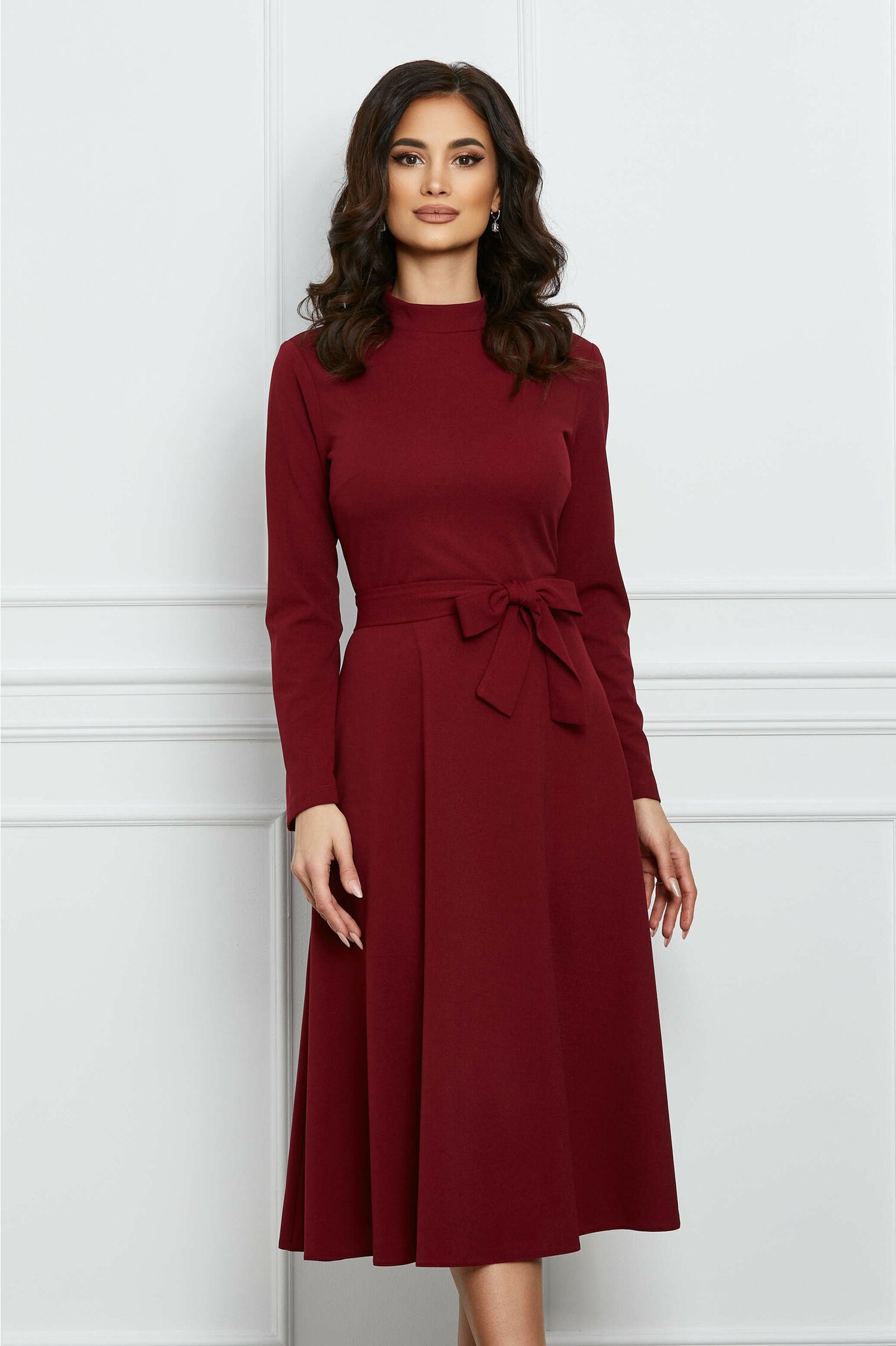 Rochie bordo midi clos cu cordon in talie