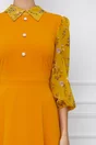 Rochie Dy Fashion galbena cu imprimeu pe maneci si nasturi la bust