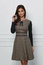 Rochie Dy Fashion maro cu carouri si maneci negre
