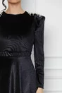Rochie Dy Fashion neagra din catifea cu franjuri la umeri