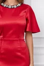 Rochie Dy Fashion rosie cu accesorii la baza gatului